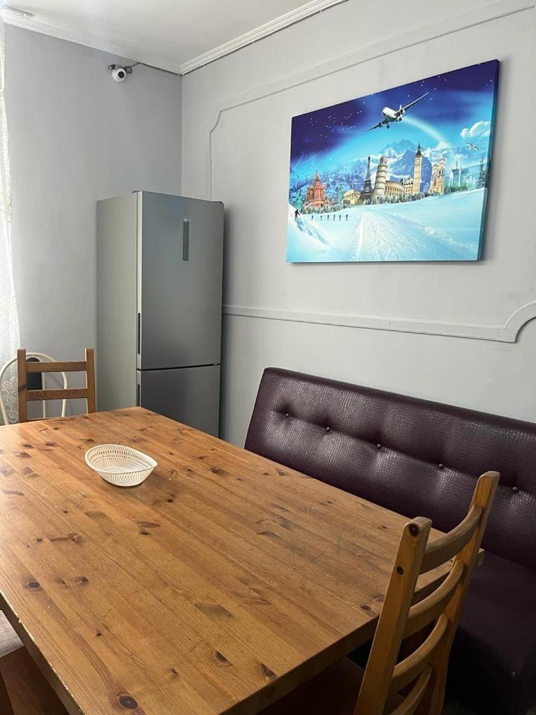 Hostel64 Almatı Dış mekan fotoğraf