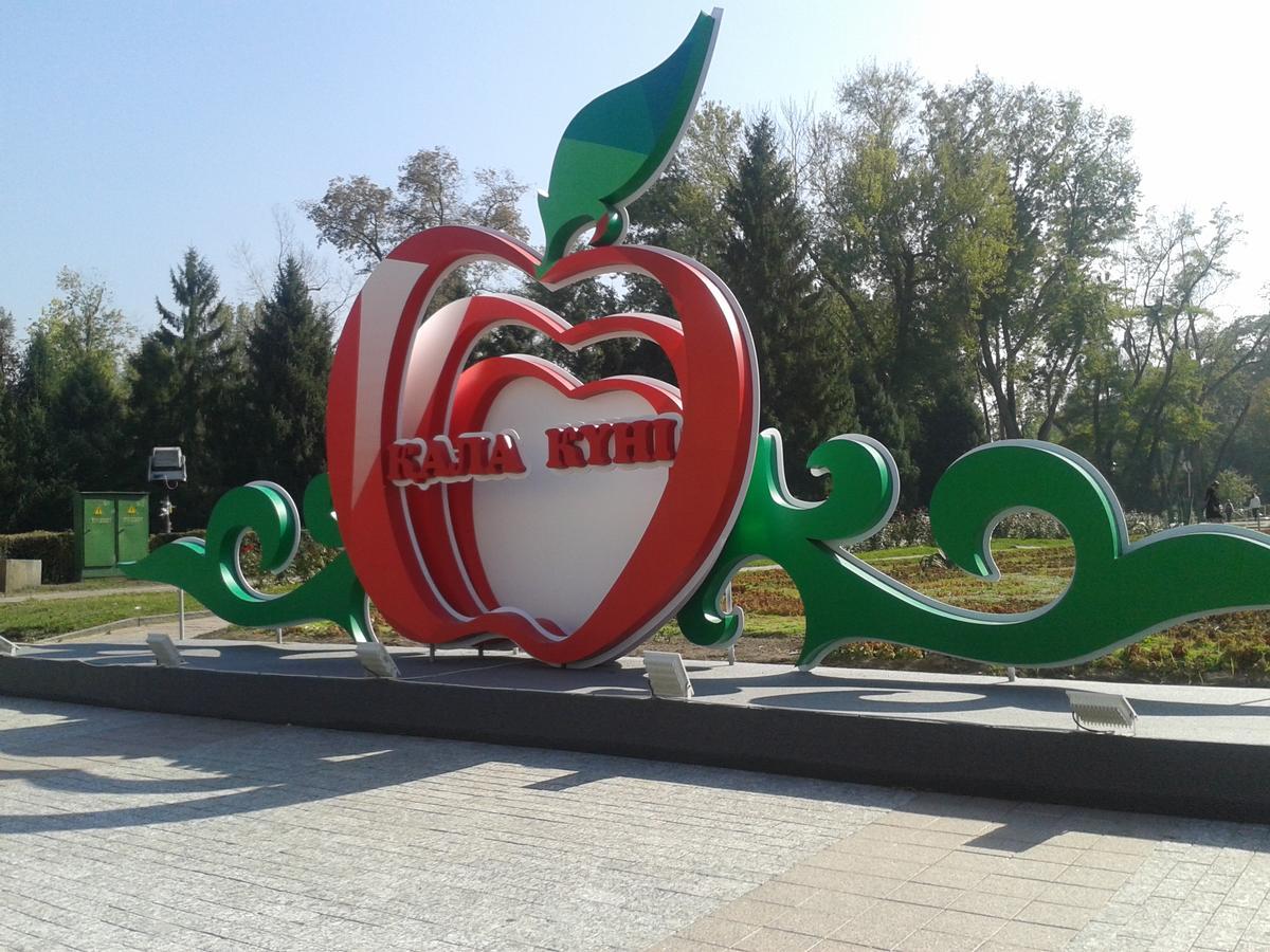 Hostel64 Almatı Dış mekan fotoğraf